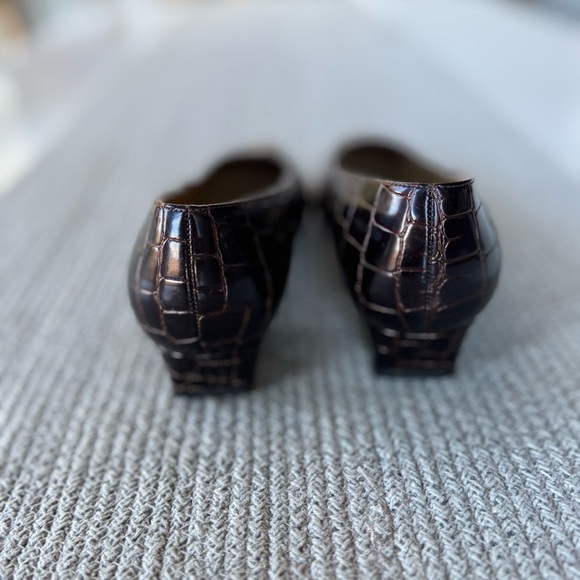 Vintage Nina Dark Brown Crocodile Patent Low Block Heel Ballet Flats Sz 7.5 - Picture 3 of 6